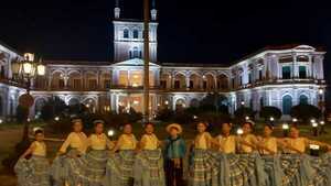 Performances gratuitas en homenaje a la patria y a las madres