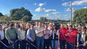 Gobierno inaugura acceso a puerto en Itapúa que beneficiará a más de 37.000 habitantes - .::Agencia IP::.