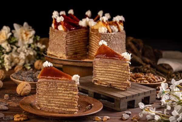 Lucite con una Torta Dobos: una receta húngara para agasajar a mamá - Gastronomía - ABC Color