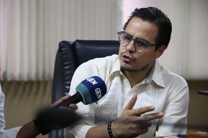 Reajuste del cinturón: Nenecho elimina pago de horas extras y feriados a funcionarios - ADN Digital
