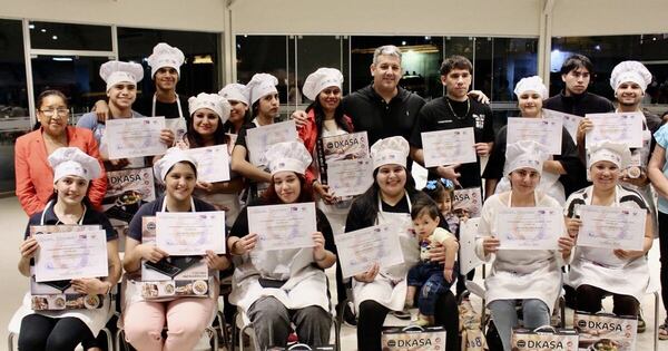 La Nación / En cuatro días, entregaron unos 400 certificados de profesiones de rápida salida laboral