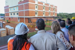 Peña instruye acelerar avances finales de cara a la próxima inauguración del Gran Hospital del Sur - .::Agencia IP::.