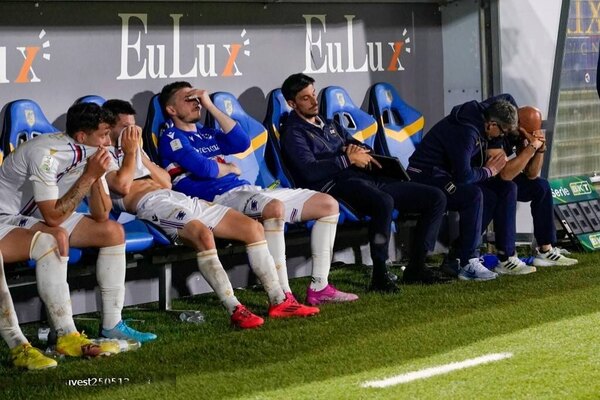 Versus / La Sampdoria desciende por primera vez a la tercera división italiana
