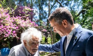 El presidente Santiago Peña envió sus condolencias al pueblo uruguayo por la muerte de “Pepe” Mujica