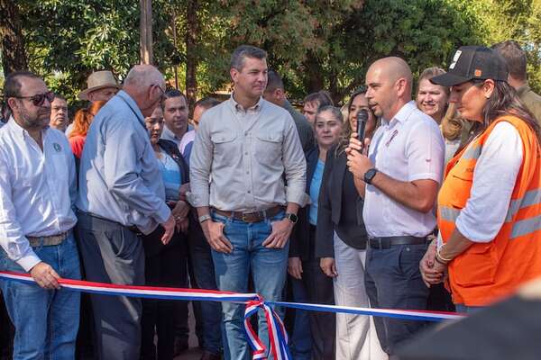 Inauguran accesos viales a puertos de Itapúa para el Corredor de Exportación - Política - ABC Color