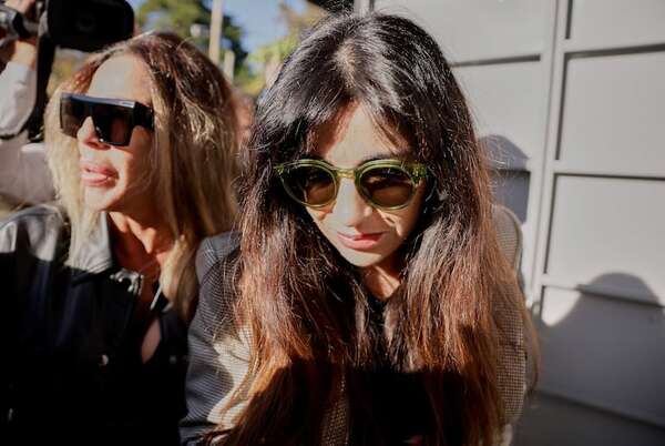 Internación de Maradona fue “una puesta en escena”, dijo su hija en juicio por muerte del Diez - Mundo - ABC Color