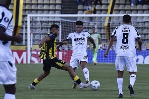 Versus / Con Florentín en cancha, Central Córdoba gana y se acerca a octavos de la Copa