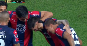 Versus / El golazo de Iturbe con el que Cerro Porteño rompió el cero en Perú