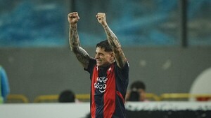 Gran victoria de Cerro que acaricia los octavos