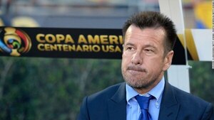 Versus / Dunga cree que Ancelotti "va a ganar" con Brasil, aunque debe adaptarse a su cultura