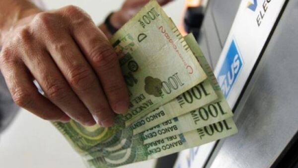 Trabajadores exigen que el sueldo mínimo suba G. 420 mil