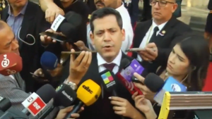 Video: Ciudadano escracha a Latorre tras homenaje a los Próceres de Mayo