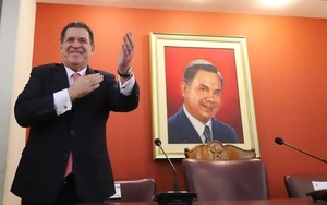Cartes celebra la Independencia con llamado a la unidad del pueblo paraguayo - ADN Digital