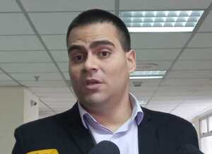 Bienes de Wilfrido Cáceres y su esposa treparon a G 7.764 millones tras ingresar a la Municipalidad  - El Observador