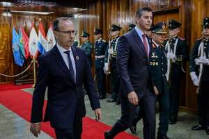 Ministro confirma refuerzo de presencia militar en la Triple Frontera - Nacionales - ABC Color