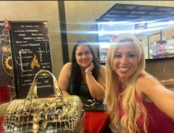 MEC cambia a directora vinculada a Carolina González tras escándalo por fraude - Nacionales - ABC Color