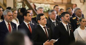 Escrachan a Latorre en el Panteón: "Empleadito, mercenario, vendepatria"