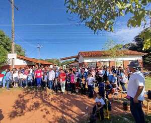Solucionan problema de rubro en escuela de Guayaybí y se levanta medida de fuerza - Nacionales - ABC Color