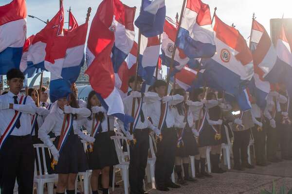 Destacaron la memoria de los héroes de la patria en Encarnación - Nacionales - ABC Color