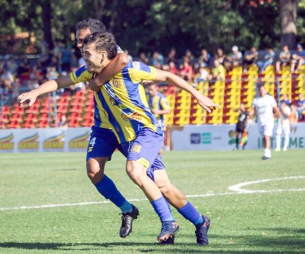 Deportivo Capiatá, de nuevo en lo más alto - Fútbol de Intermedia - ABC Color