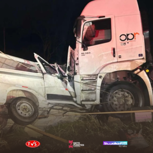 TRAGEDIA EN BRASIL: 9 MUERTOS POR CHOQUE ENTRE TRACTOCAMIÓN Y MICROBÚS - TVS