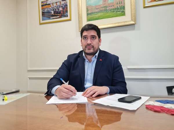 Cartismo quiere tener control de las elecciones, alerta Espínola sobre compra de máquinas de votación - Política - ABC Color