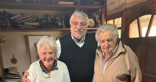 La Nación / Frente Guasú se despide de Pepe Mujica