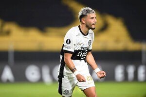 Versus / ¡Le rompió el arco! Así fue el golazo de Iván Leguizamón ante Peñarol