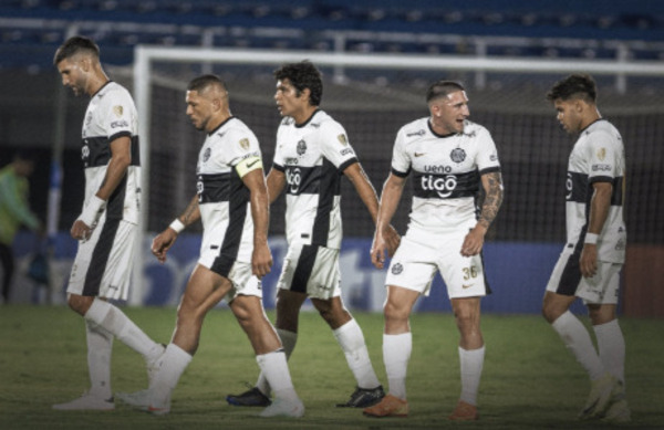 Otra noche negra: Peñarol lo dio vuelta y sentenció el fracaso internacional de Olimpia
