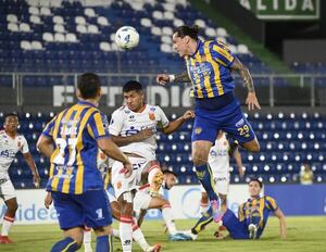 Copa Sudamericana: Luqueño y otro triste desempeño - Copa Sudamericana - ABC Color