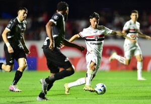 Libertad dejó escapar la victoria y trajo de Brasil un empate agridulce - La Tribuna