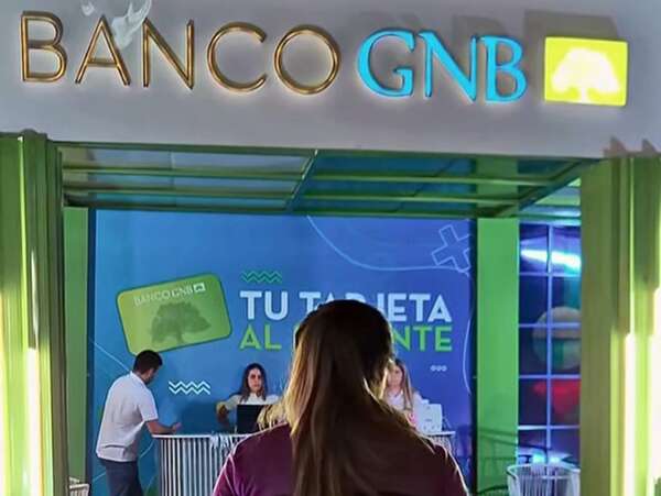Brillante playback del Colegio Cristo Rey con apoyo de GNB - Empresariales - ABC Color
