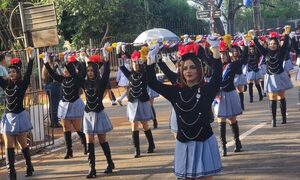 Estudiantes y sociedad civil rinden homenaje ala Patria en todos los distritos del departamento – Diario TNPRESS