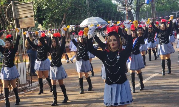 Estudiantes y sociedad civil rinden homenaje ala Patria en todos los distritos del departamento – Diario TNPRESS