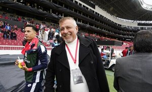 Versus / El equipo de Ever Hugo Almeida avanza a Octavos sin jugar 
