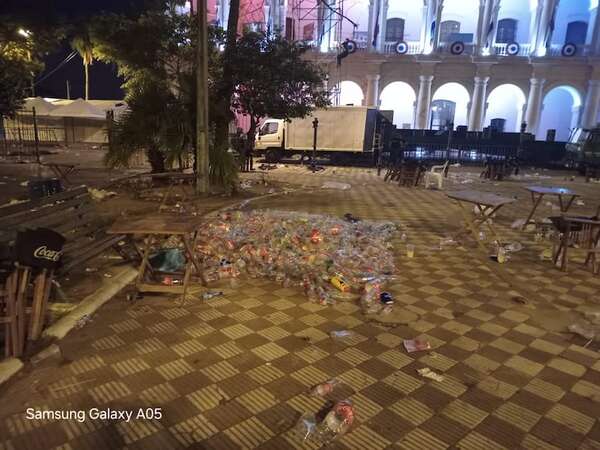 La otra cara de las fiestas patrias: Así amaneció Asunción - Nacionales - ABC Color