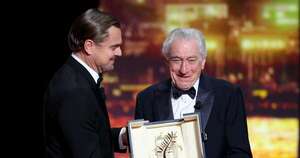 La Nación / De Niro recibió la Palma honorífica con duro discurso político