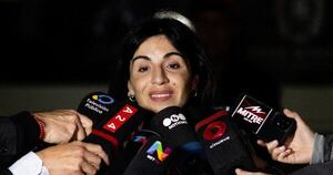 La Nación / Internación de Maradona fue “una puesta en escena”, dijo su hija Gianinna