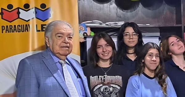 La Nación / Promoción de la lectura llegó al colegio Panamá