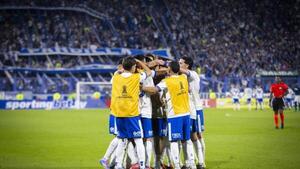 Vélez golea a San Antonio y se clasifica a octavos de final
