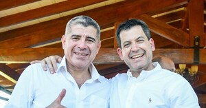 Latorre le marca la cancha a Baruja y organiza un acto con diputados en Paraguarí