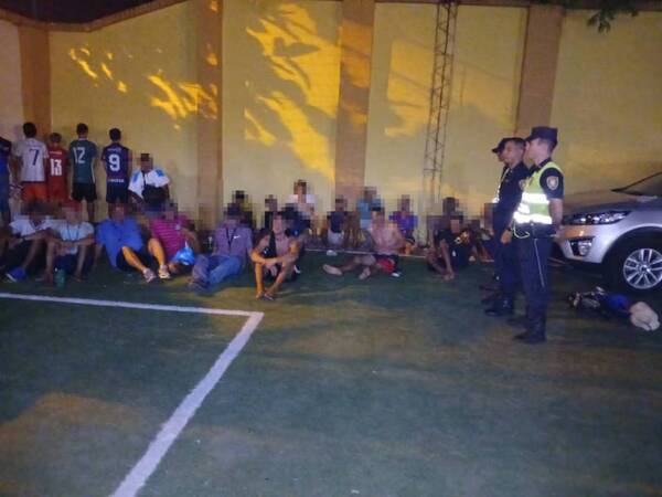 Policías vs Cuidacoches 7, el escarmiento no alcanza: agarraron a 25 fulanos en el centro de Asu