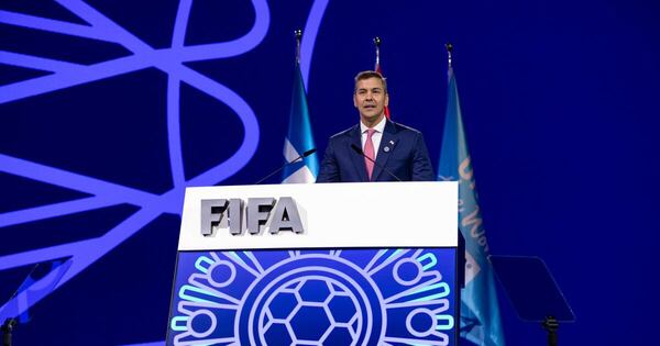 La Nación / Congreso FIFA: “Paraguay está de pie y listo para ser un centro de deportes a nivel mundial”, dice Peña
