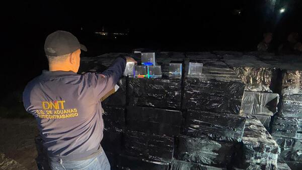 DNIT incauta 69 mil vapeadores en operativo nocturno en Presidente Franco