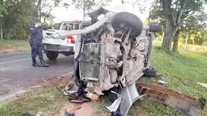 Joven madre fallece en vuelco de automóvil en Ybycuí - Nacionales - ABC Color