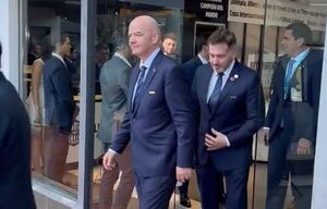 El presi de la FIFA visitó lo que será el estadio mundialista de Olimpia