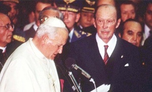 Juan Pablo II visitó nuestro país y cambió la historia - OviedoPress