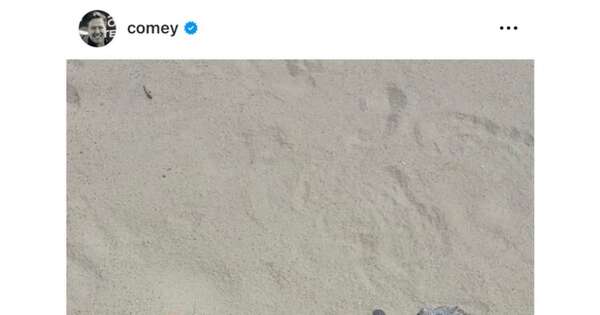 La Nación / Investigan supuesta amenaza en clave a Trump del exjefe de FBI