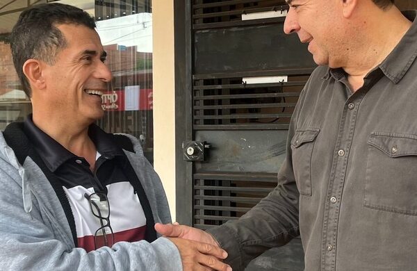 Gustavo Cardozo va convenciendo a dirigentes de la vieja guardia del PLRA en Ciudad del Este – Diario TNPRESS