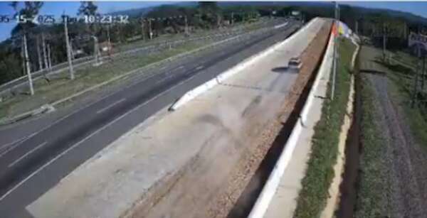 Siete personas se salvaron de accidente en zona de Pedrozo - Nacionales - ABC Color